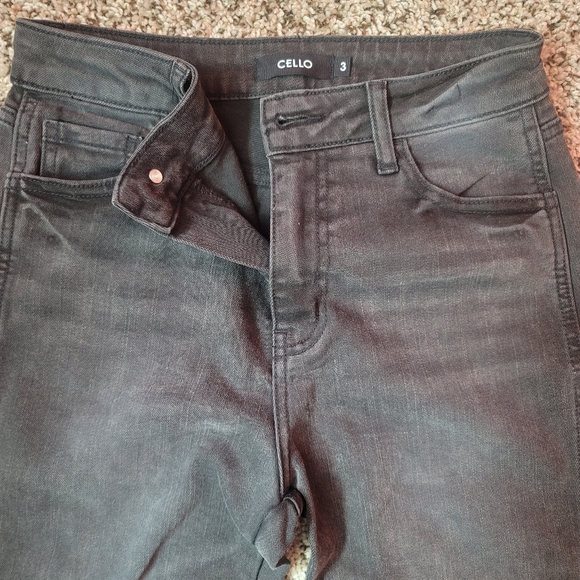 Jeans - Picture 3 of 5